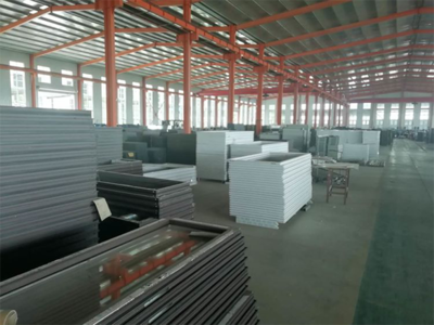 區(qū)安置房建設(shè)指揮部組織施工單位與章丘建材企業(yè)對接，助力建筑材料高效供應